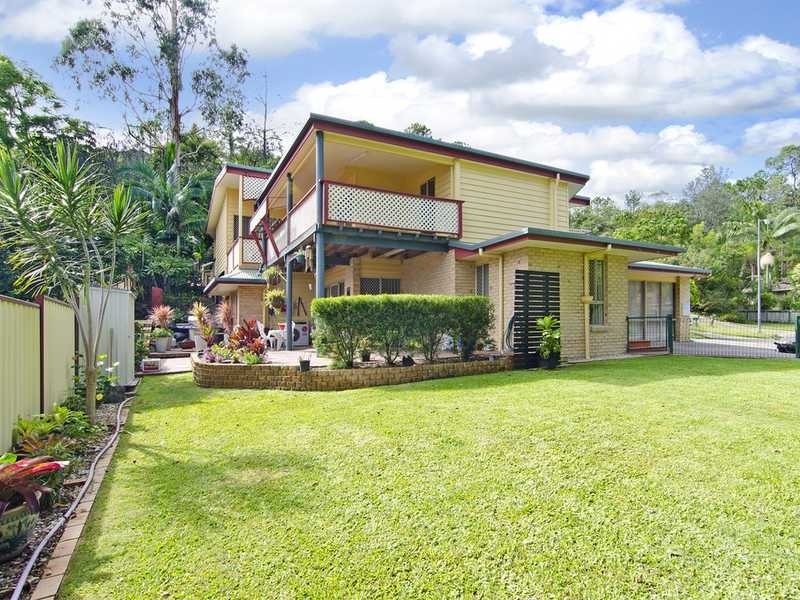 8 Wickepin Court, Elanora QLD 4221