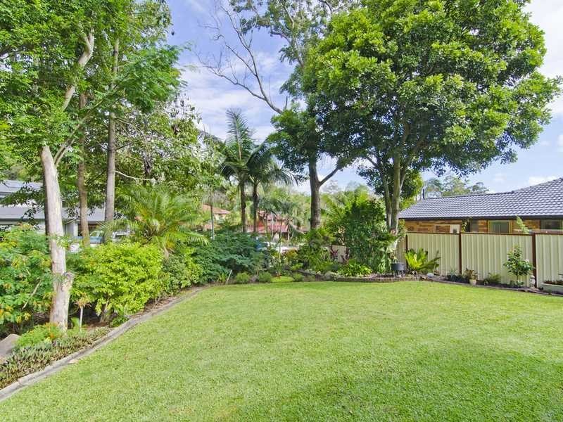 8 Wickepin Court, Elanora QLD 4221