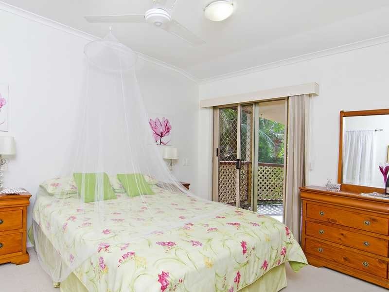 8 Wickepin Court, Elanora QLD 4221