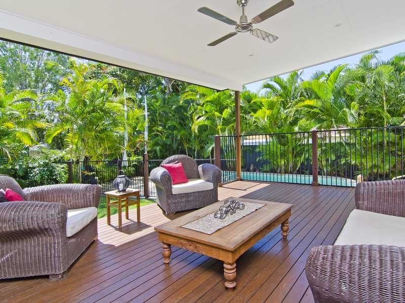 1 Regent Street, Currumbin QLD 4223