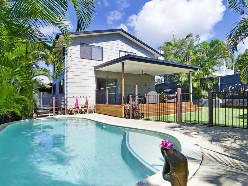 1 Regent Street, Currumbin QLD 4223