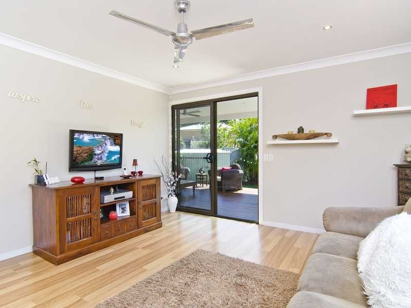 1 Regent Street, Currumbin QLD 4223