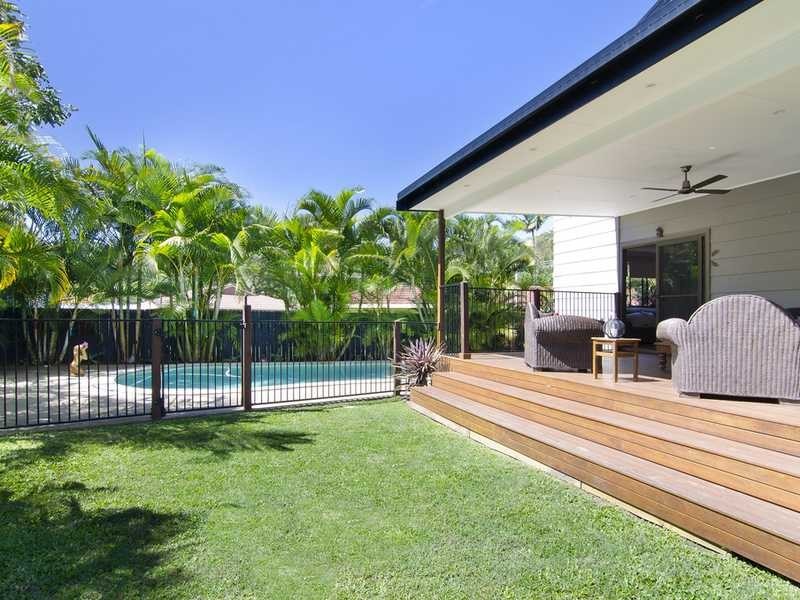 1 Regent Street, Currumbin QLD 4223