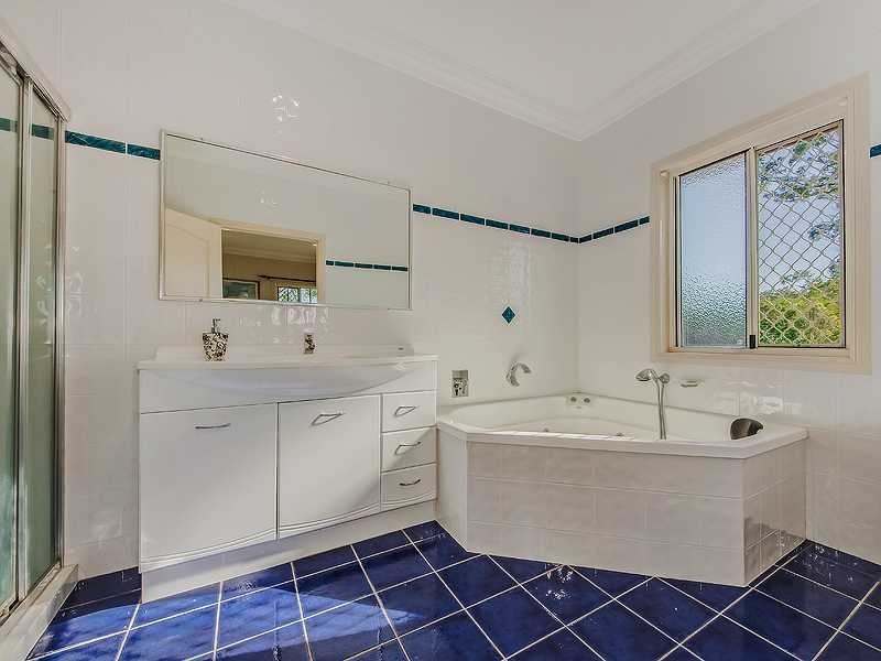 56 Dungogie Drive, Tallebudgera QLD 4228