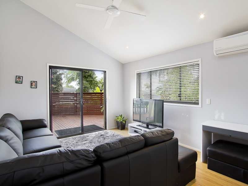 28 Bronzewing Close, Elanora QLD 4221