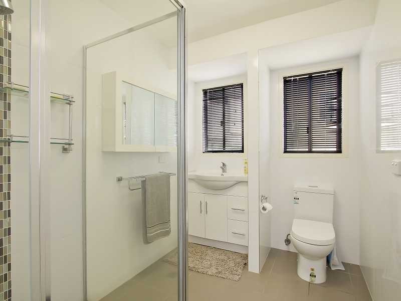 28 Bronzewing Close, Elanora QLD 4221
