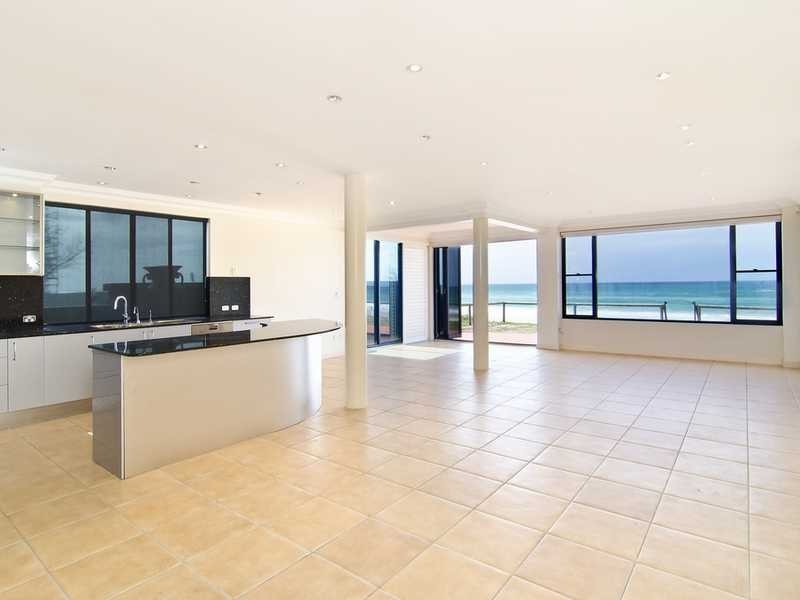 149 Jefferson Lane, Palm Beach QLD 4221