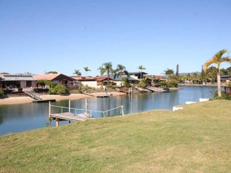 10 Kingfish Court, Palm Beach QLD 4221