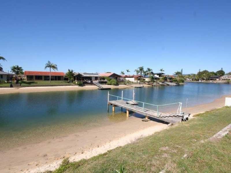 10 Kingfish Court, Palm Beach QLD 4221