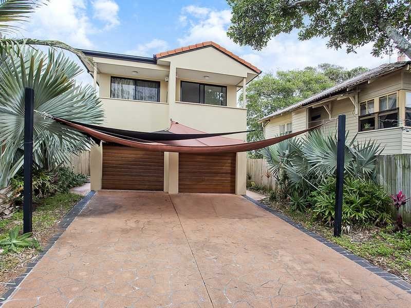 2/1358 Gold Coast Highway, Palm Beach QLD 4221