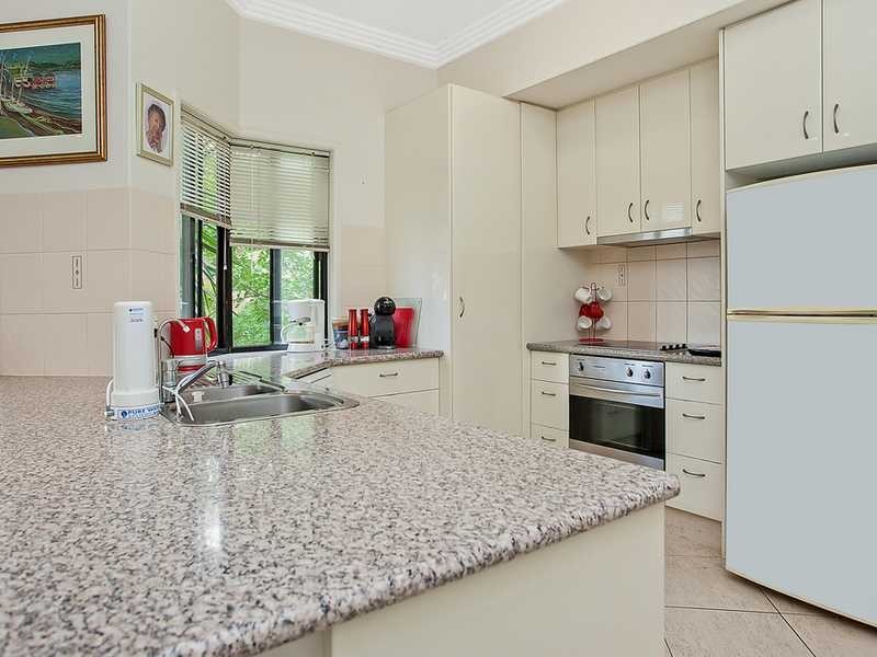 2/1358 Gold Coast Highway, Palm Beach QLD 4221
