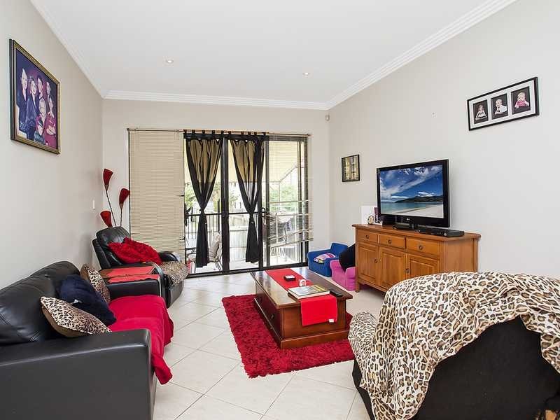 2/1358 Gold Coast Highway, Palm Beach QLD 4221