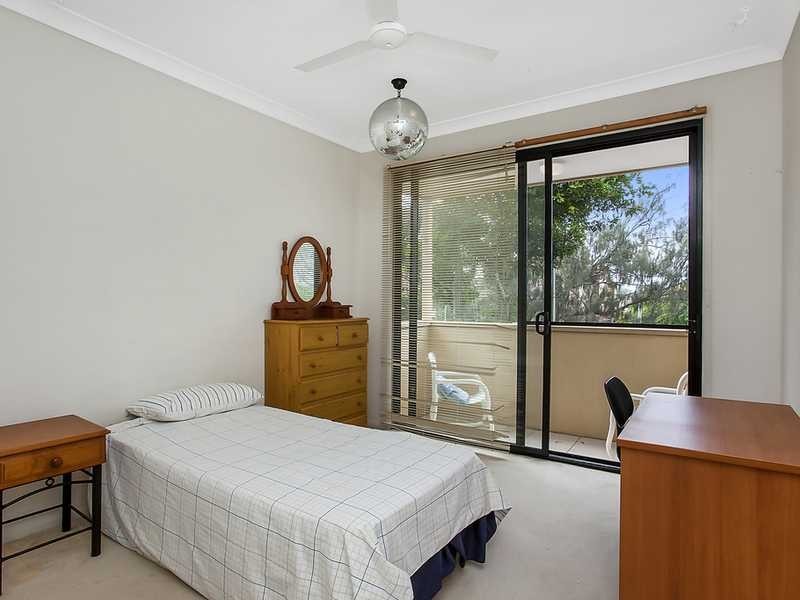 2/1358 Gold Coast Highway, Palm Beach QLD 4221