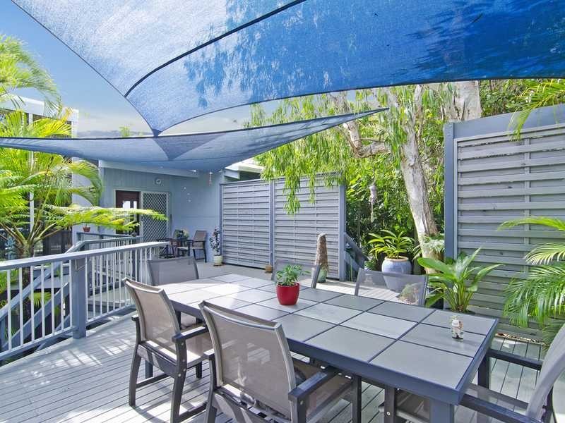 10 Kaffia Court, Elanora QLD 4221