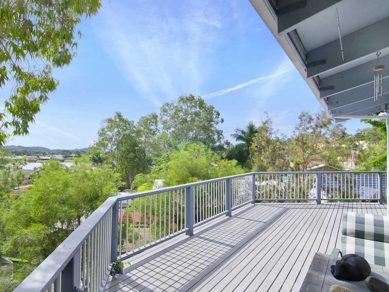 10 Kaffia Court, Elanora QLD 4221