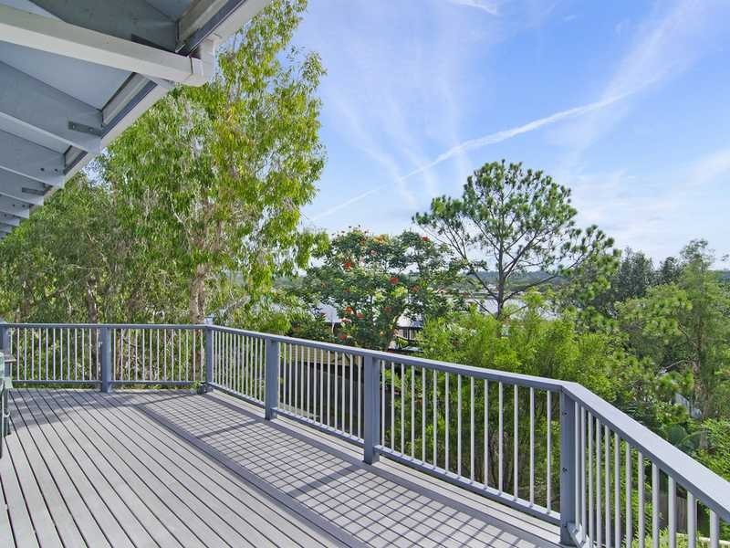 10 Kaffia Court, Elanora QLD 4221
