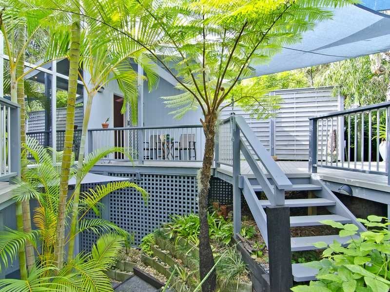 10 Kaffia Court, Elanora QLD 4221