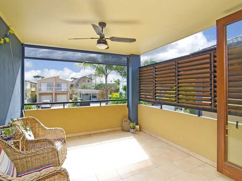 2/18 Ninth Avenue, Palm Beach QLD 4221