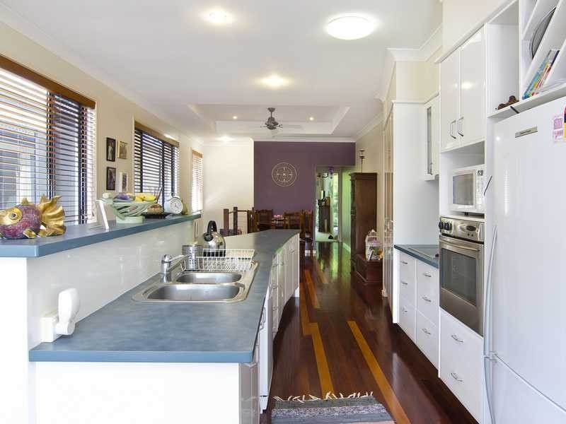 2/18 Ninth Avenue, Palm Beach QLD 4221