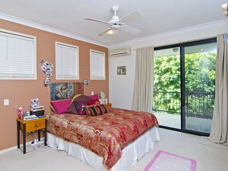 2/18 Ninth Avenue, Palm Beach QLD 4221