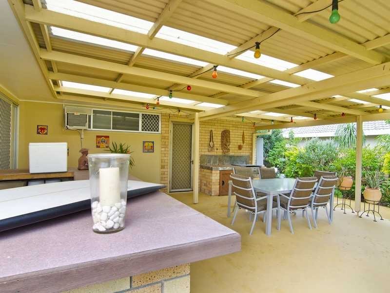 40 Twelfth Avenue, Palm Beach QLD 4221