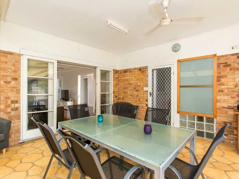 4 Fourteenth Avenue, Palm Beach QLD 4221