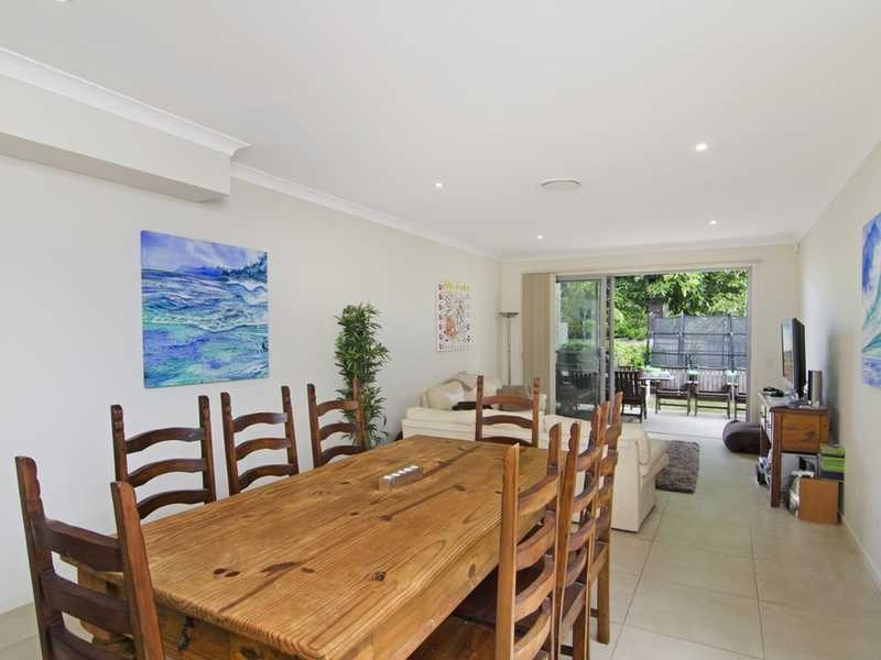 2/98 Leyte Avenue, Palm Beach QLD 4221