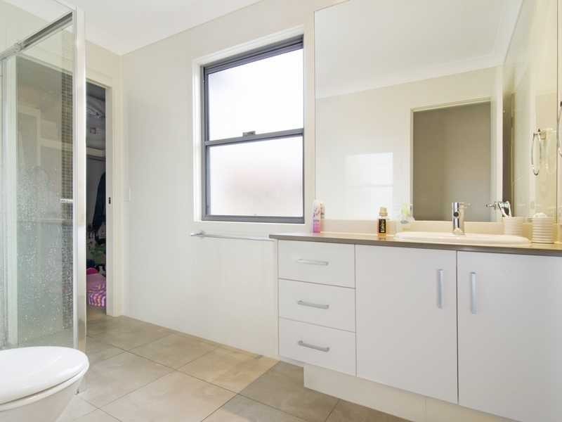 2/98 Leyte Avenue, Palm Beach QLD 4221