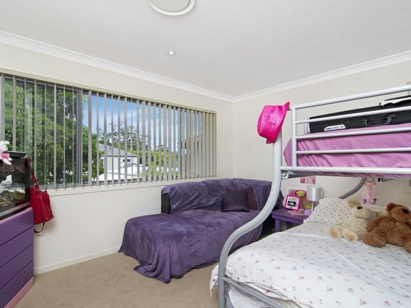 2/98 Leyte Avenue, Palm Beach QLD 4221