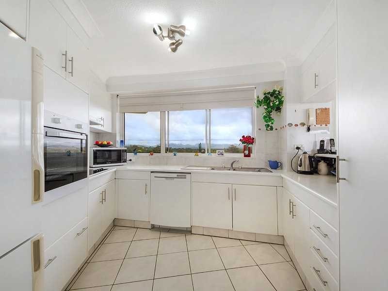 4A/2 Nineteenth Avenue, Palm Beach QLD 4221