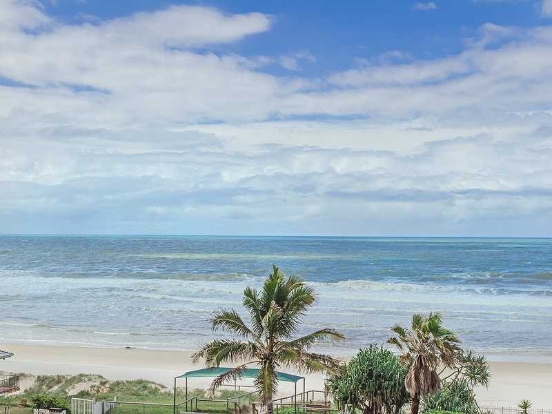 4A/2 Nineteenth Avenue, Palm Beach QLD 4221