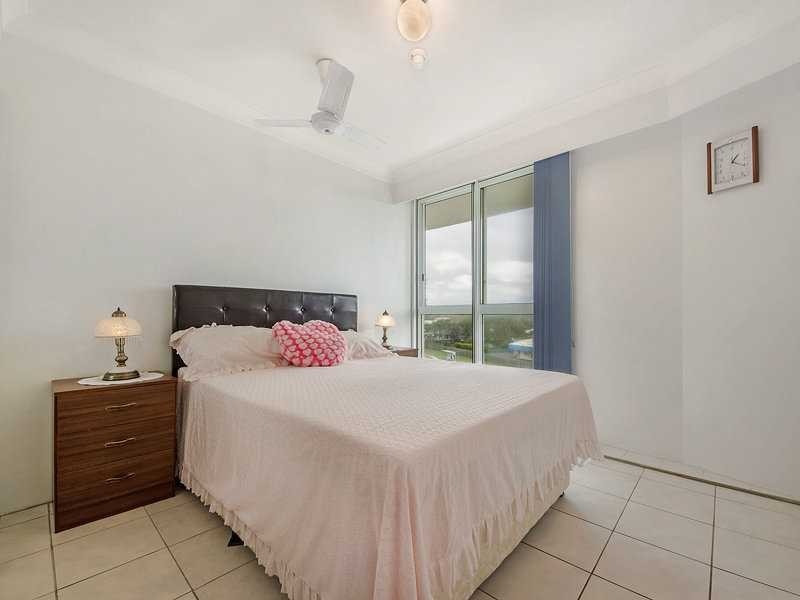 4A/2 Nineteenth Avenue, Palm Beach QLD 4221