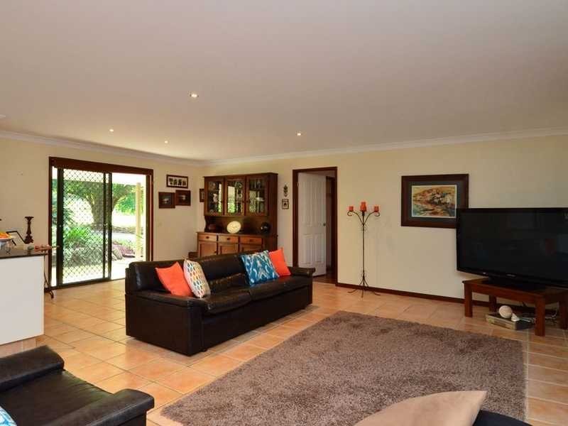 26 Westminster Boulevard, Elanora QLD 4221