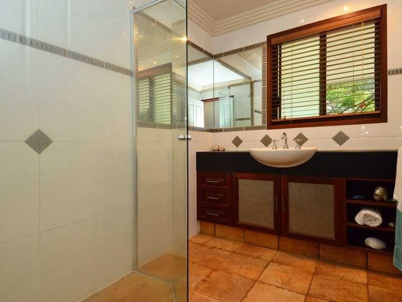 26 Westminster Boulevard, Elanora QLD 4221