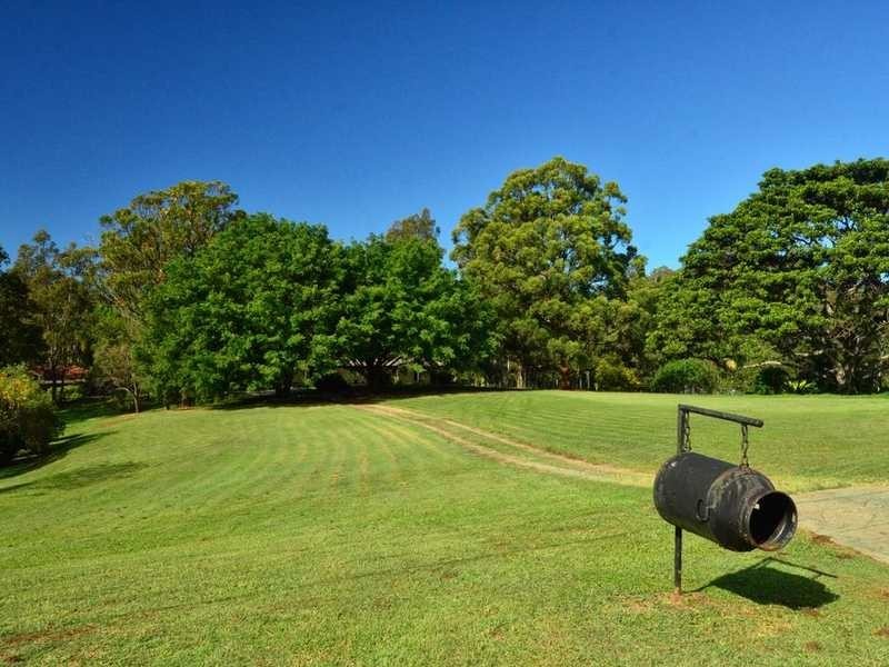 26 Westminster Boulevard, Elanora QLD 4221