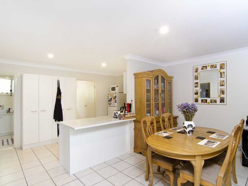 2/5 Parnki Parade, Palm Beach QLD 4221