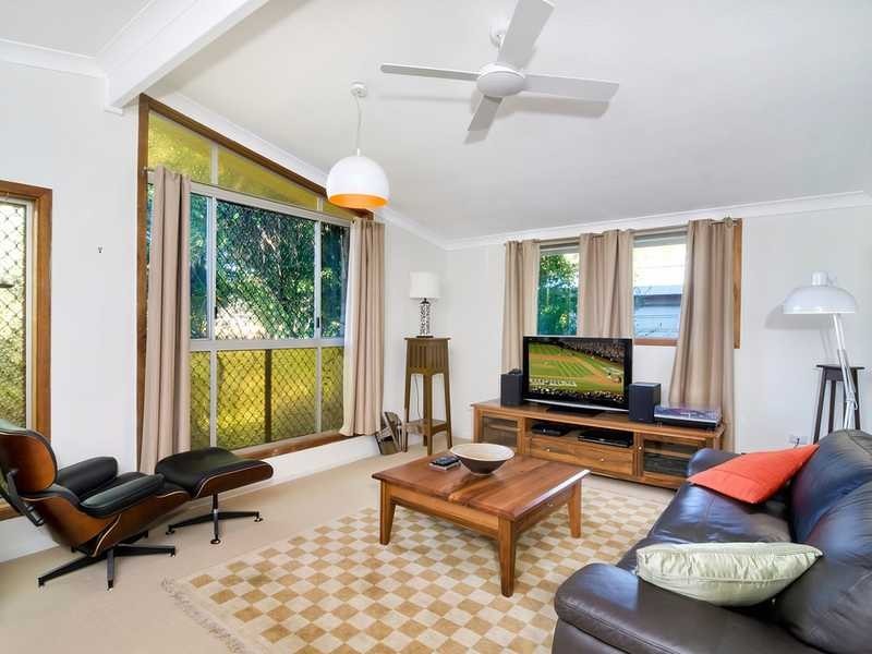 73 Third Avenue, Palm Beach QLD 4221