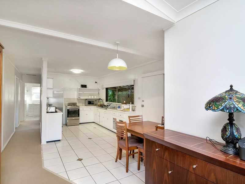 73 Third Avenue, Palm Beach QLD 4221