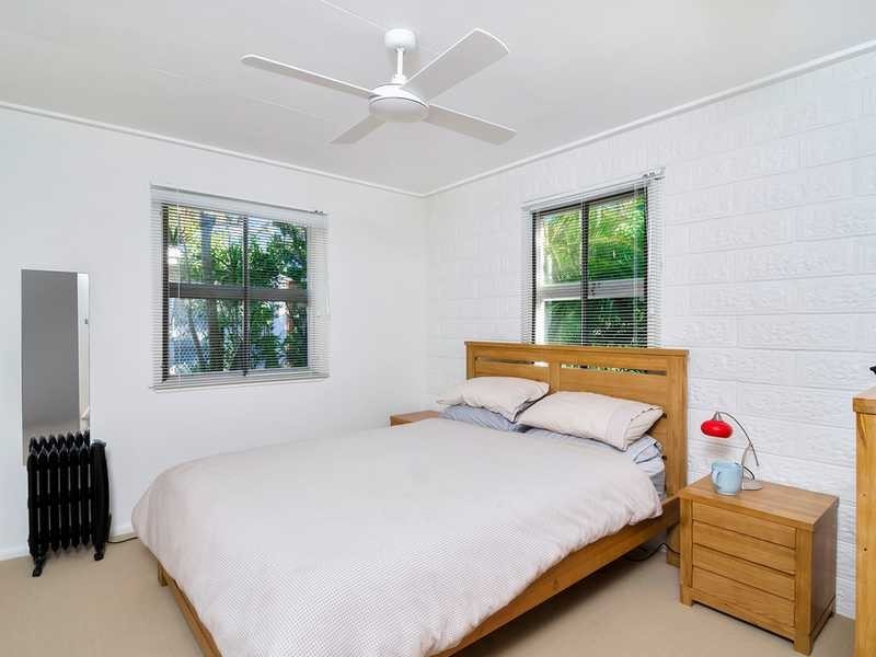 73 Third Avenue, Palm Beach QLD 4221