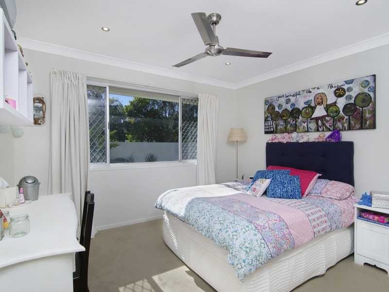 98 Townson Avenue, Palm Beach QLD 4221