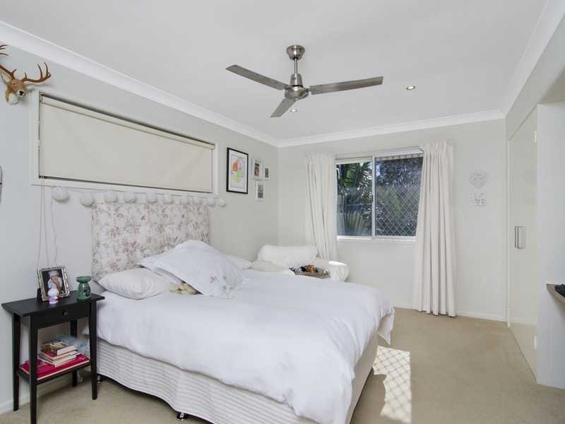 98 Townson Avenue, Palm Beach QLD 4221