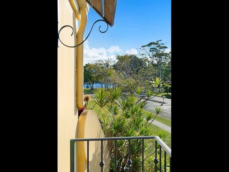 6 Luzon Parade, Palm Beach QLD 4221