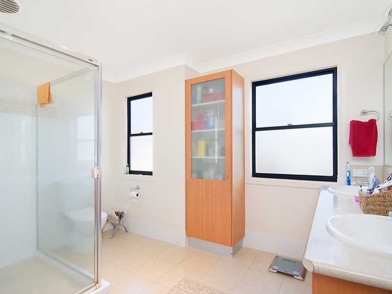 6 Luzon Parade, Palm Beach QLD 4221