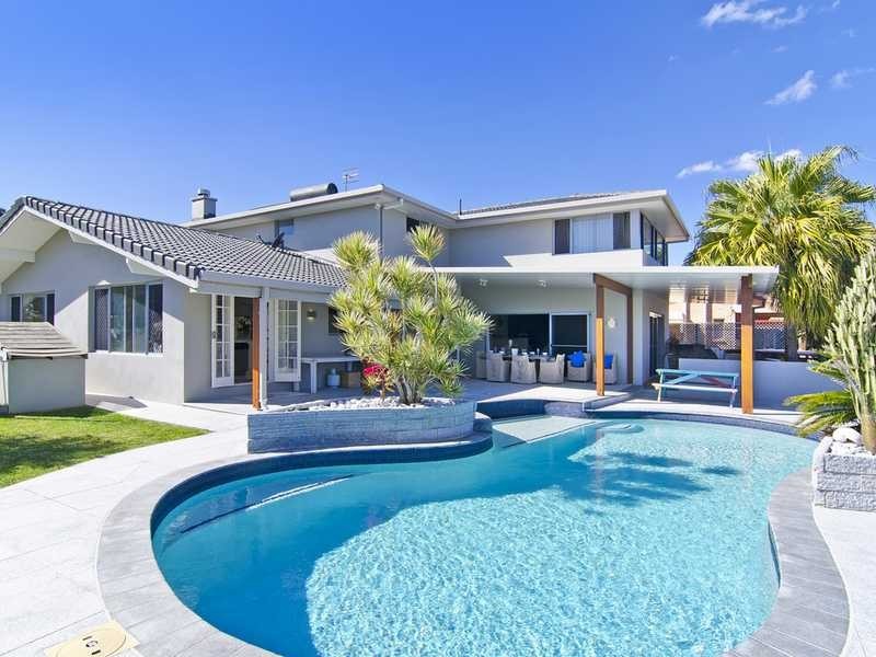 60 Parnki Parade, Palm Beach QLD 4221