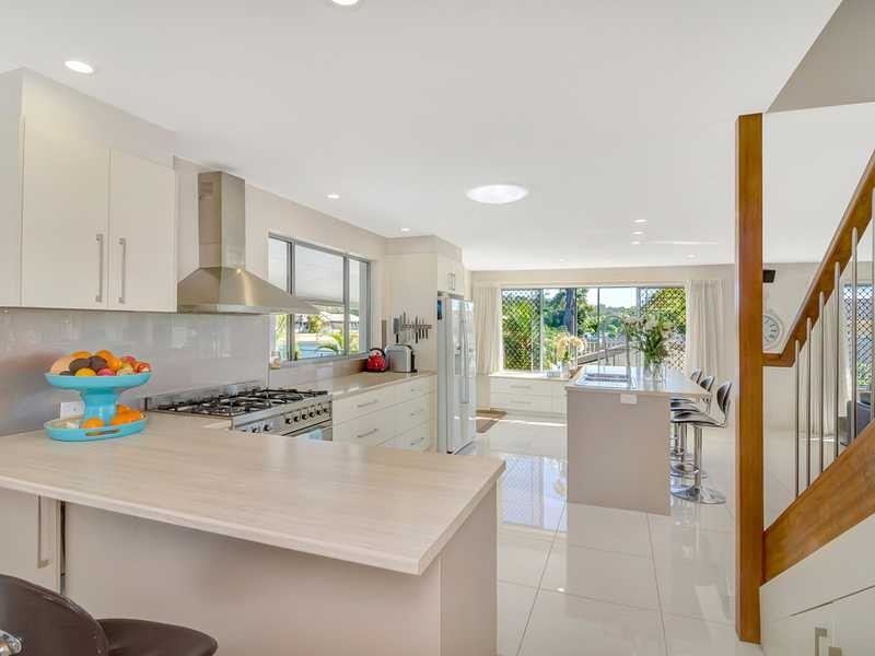 60 Parnki Parade, Palm Beach QLD 4221