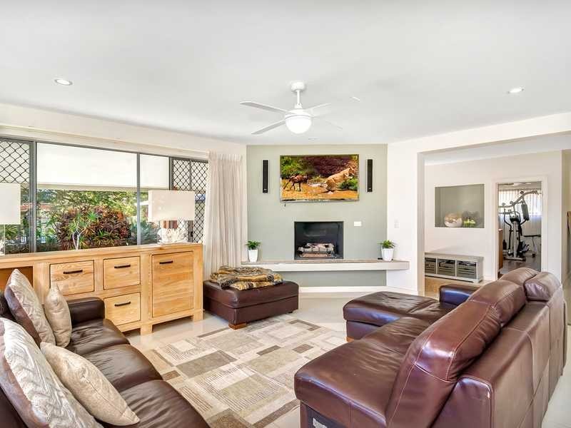 60 Parnki Parade, Palm Beach QLD 4221