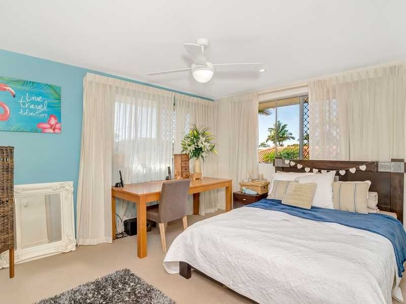 60 Parnki Parade, Palm Beach QLD 4221