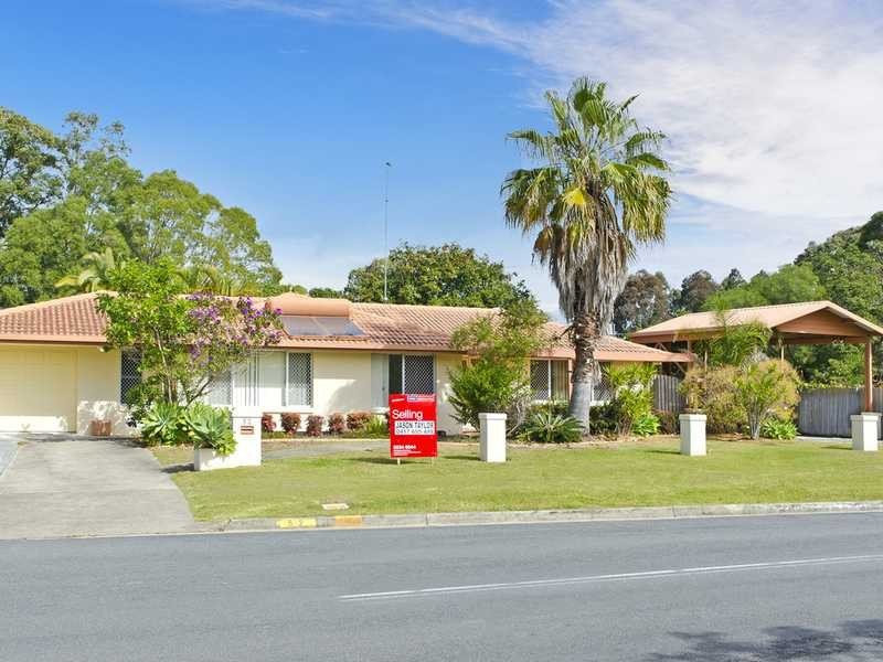 52 Japonica Drive, Palm Beach QLD 4221