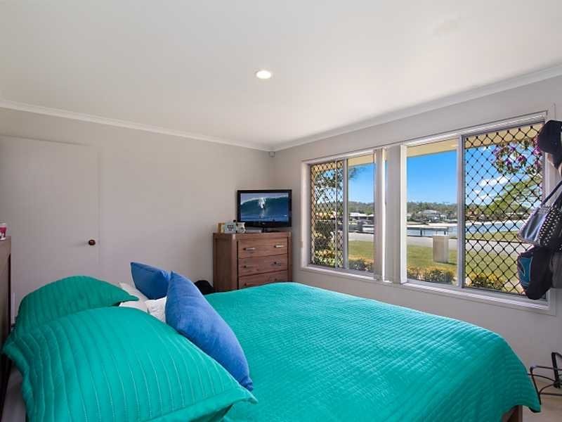 52 Japonica Drive, Palm Beach QLD 4221