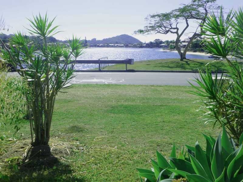 52 Japonica Drive, Palm Beach QLD 4221